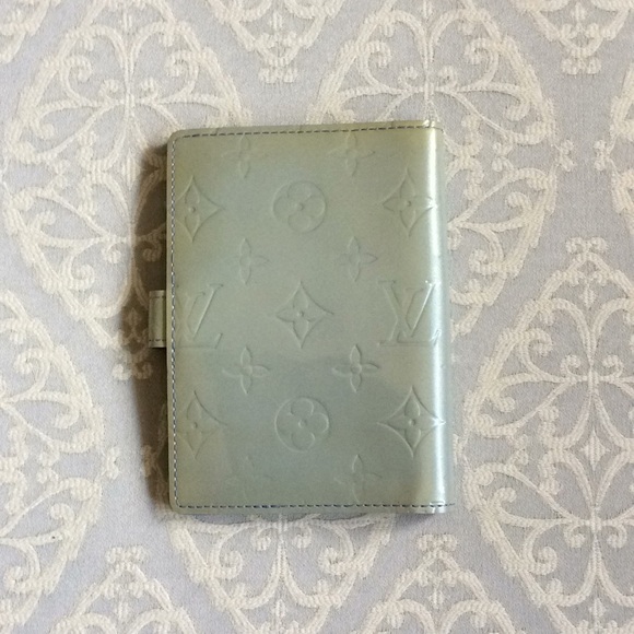 Louis Vuitton agenda vernis - Picture 2 of 5